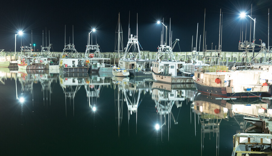 Isla rafted to a lobster boat, Grand Manan